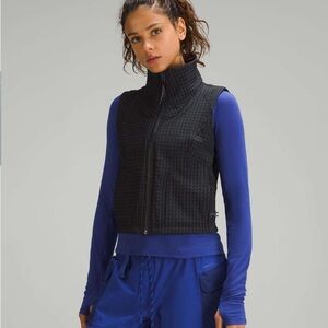 Lululemon water repellant fleece hiking vest